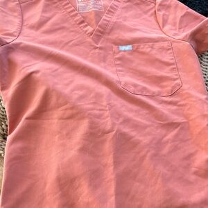 Coral V-Neck Scrub Top FIGS